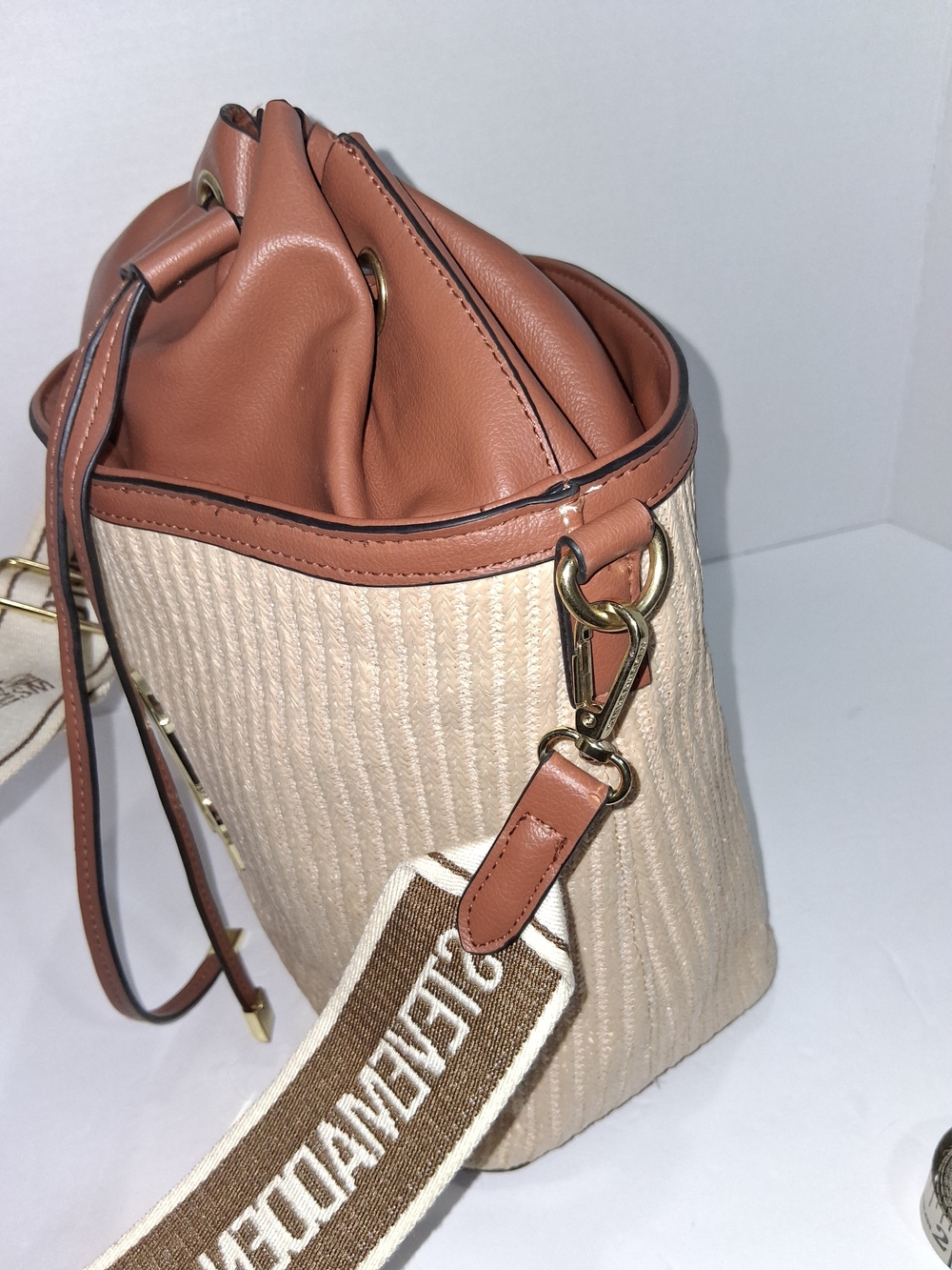 Steve Madden Bmayor Tan & Beige Hobo Bucket Crossbody - Picture 4 of 10